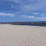 By The Waves Luxury Apartment *