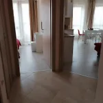 Apartment By The Waves Luxury *