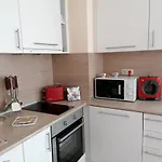 By The Waves Luxury Apartment